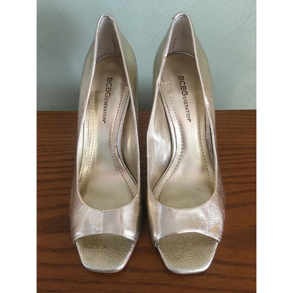 BCBGeneration 7B Leather upper, Gold Crackle, Open Toe, 4” Heels, BG Ariel. - Picture 2 of 3